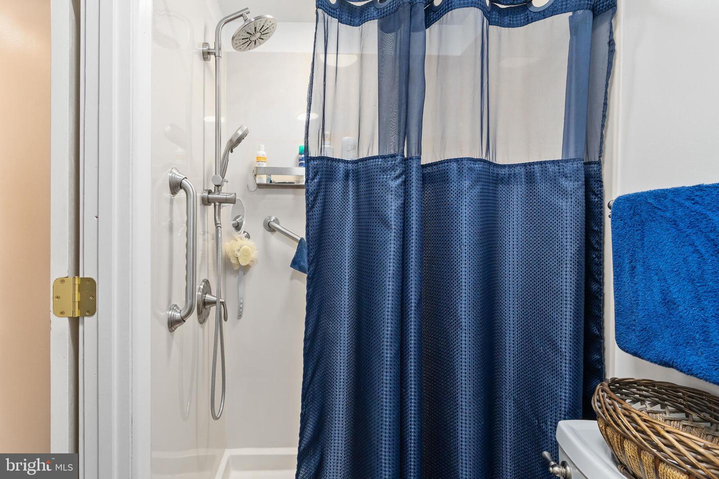 3304 WAVERLY DR, FREDERICKSBURG, Virginia 22407, 4 Bedrooms Bedrooms, ,2 BathroomsBathrooms,Residential,For sale,3304 WAVERLY DR,VASP2039720 MLS # VASP2039720