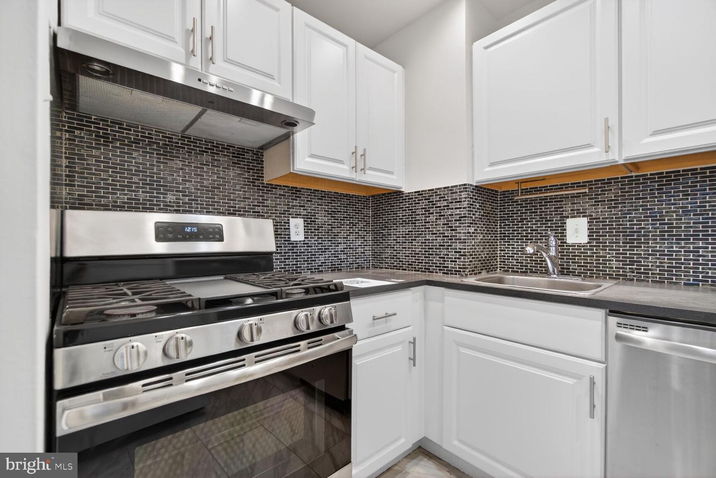 301 I ST SW #108, WASHINGTON, District Of Columbia 20024, 3 Bedrooms Bedrooms, ,2 BathroomsBathrooms,Residential,For sale,301 I ST SW #108,DCDC2248764 MLS # DCDC2248764