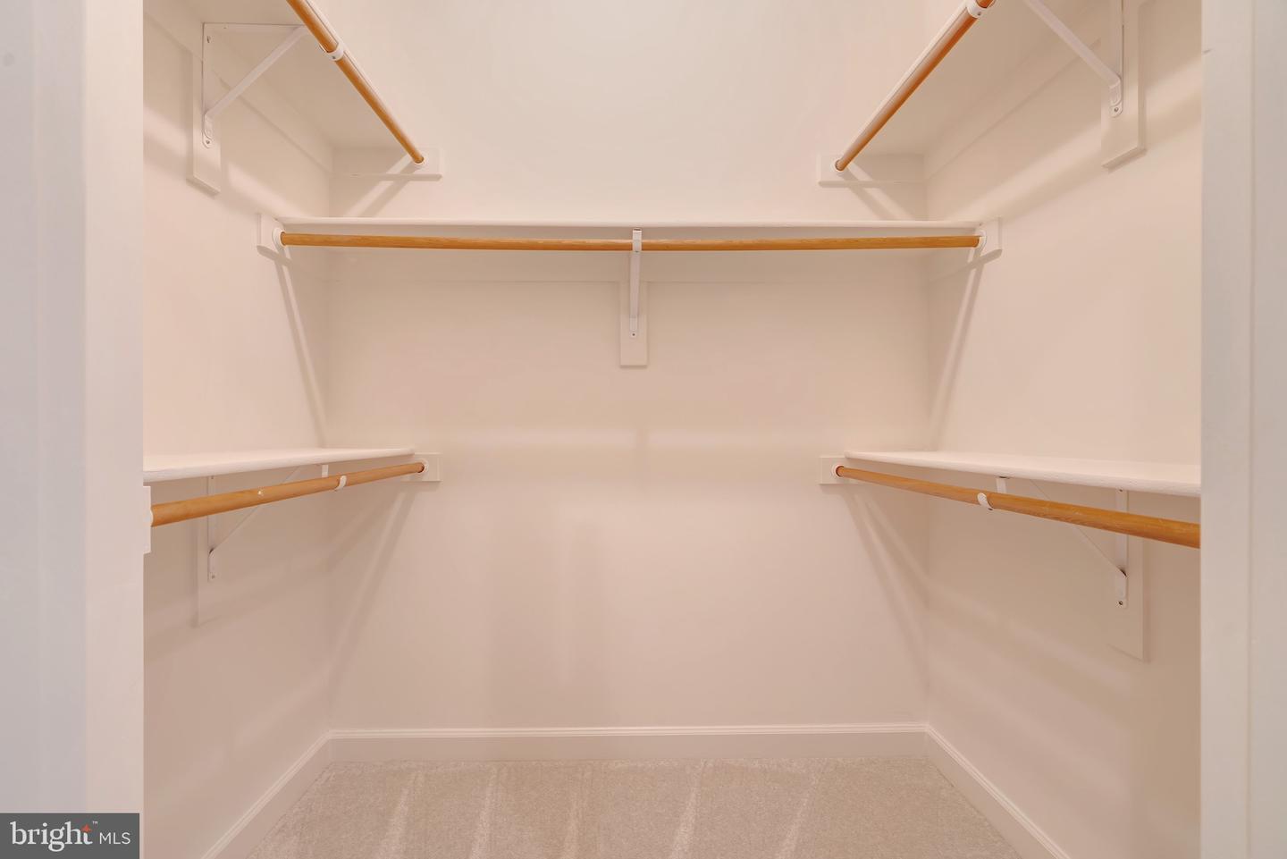 2619 AMANDA CT, VIENNA, Virginia 22180, 4 Bedrooms Bedrooms, ,3 BathroomsBathrooms,Residential,For sale,2619 AMANDA CT,VAFX2293894 MLS # VAFX2293894