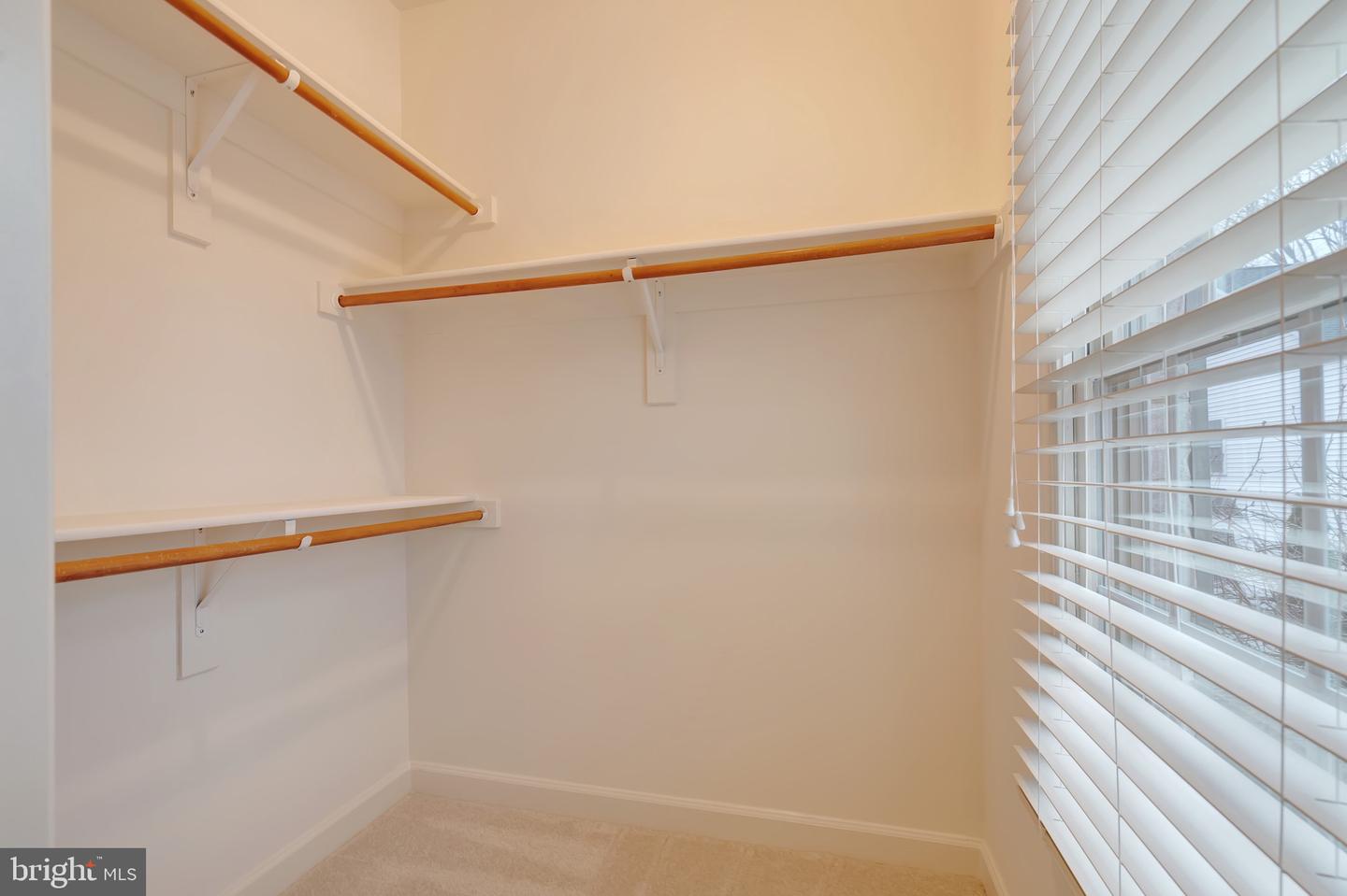 2619 AMANDA CT, VIENNA, Virginia 22180, 4 Bedrooms Bedrooms, ,3 BathroomsBathrooms,Residential,For sale,2619 AMANDA CT,VAFX2293894 MLS # VAFX2293894