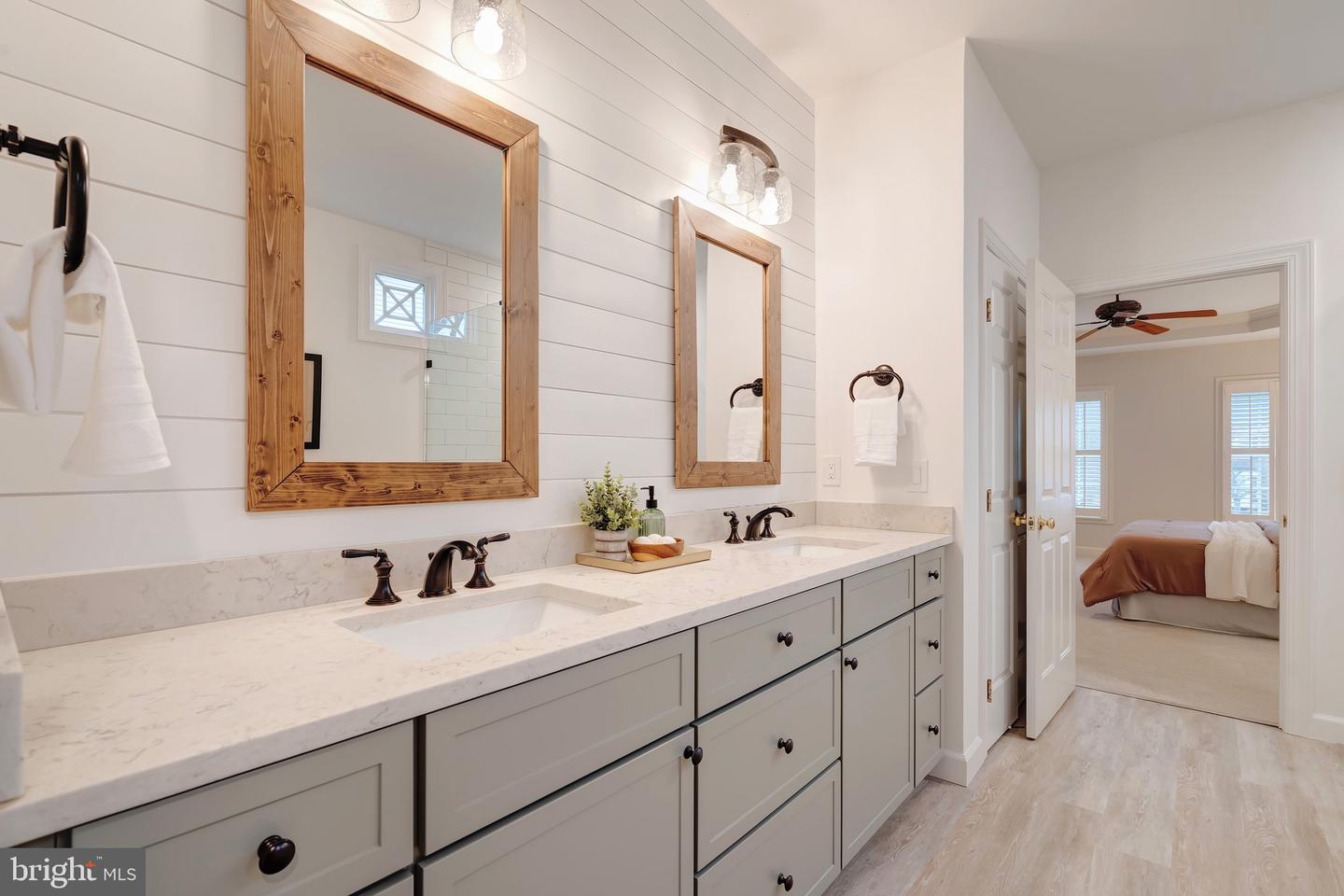 2619 AMANDA CT, VIENNA, Virginia 22180, 4 Bedrooms Bedrooms, ,3 BathroomsBathrooms,Residential,For sale,2619 AMANDA CT,VAFX2293894 MLS # VAFX2293894