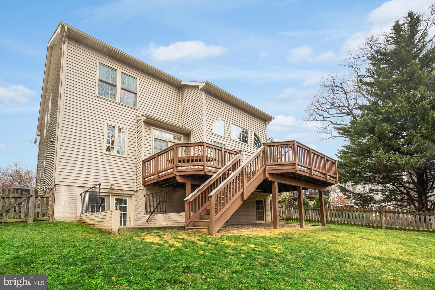 2619 AMANDA CT, VIENNA, Virginia 22180, 4 Bedrooms Bedrooms, ,3 BathroomsBathrooms,Residential,For sale,2619 AMANDA CT,VAFX2293894 MLS # VAFX2293894