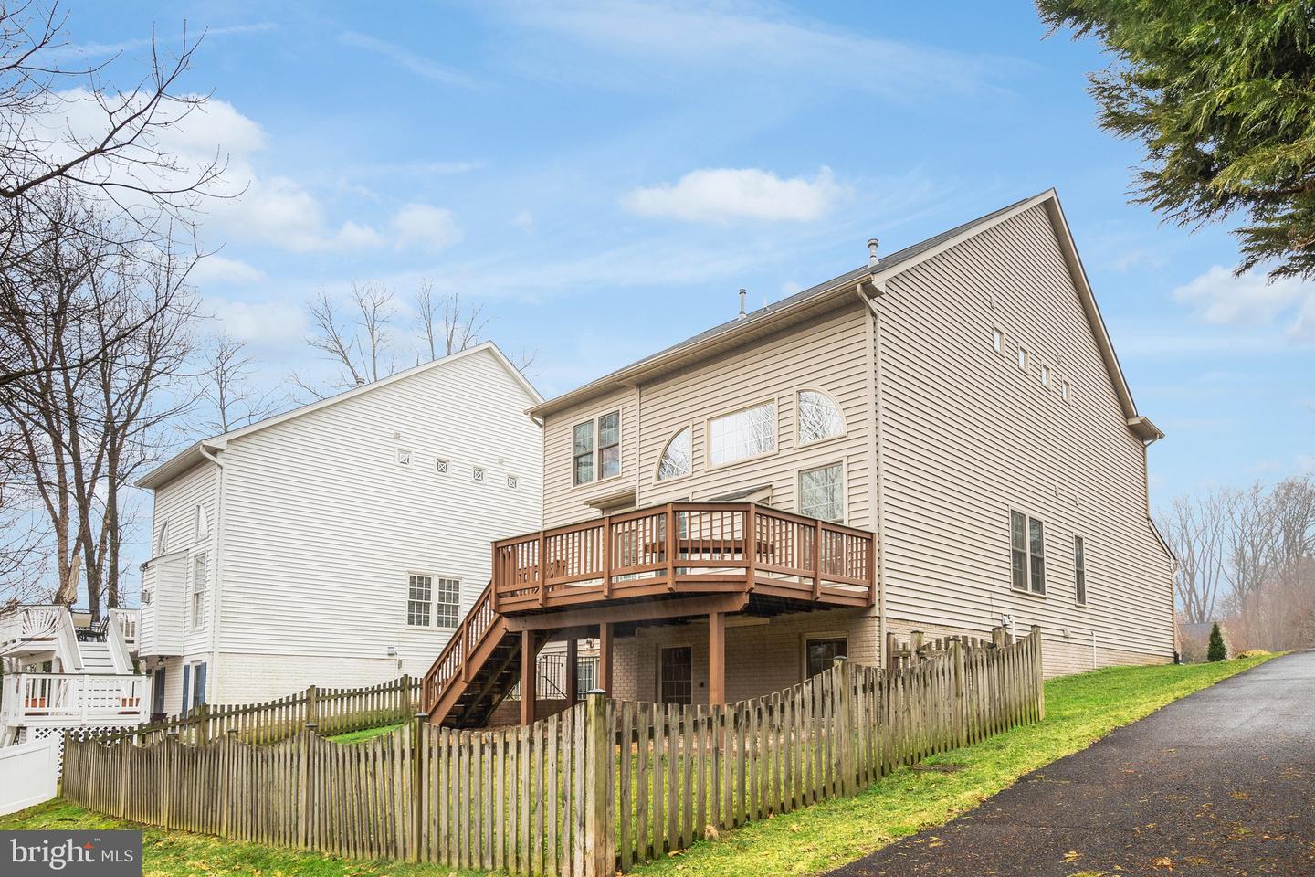 2619 AMANDA CT, VIENNA, Virginia 22180, 4 Bedrooms Bedrooms, ,3 BathroomsBathrooms,Residential,For sale,2619 AMANDA CT,VAFX2293894 MLS # VAFX2293894