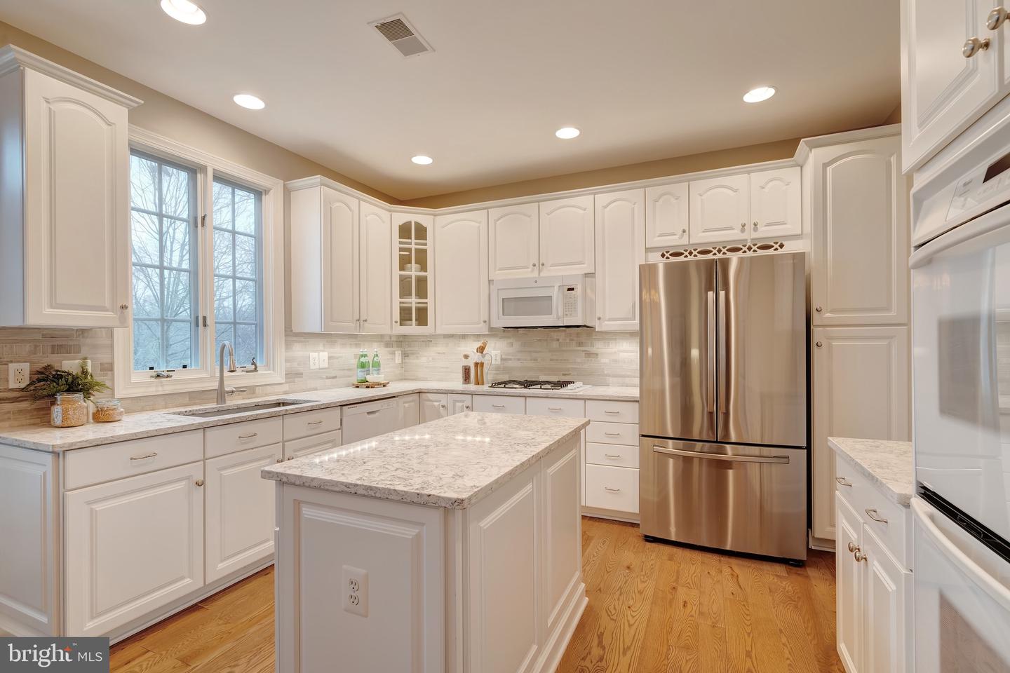 2619 AMANDA CT, VIENNA, Virginia 22180, 4 Bedrooms Bedrooms, ,3 BathroomsBathrooms,Residential,For sale,2619 AMANDA CT,VAFX2293894 MLS # VAFX2293894