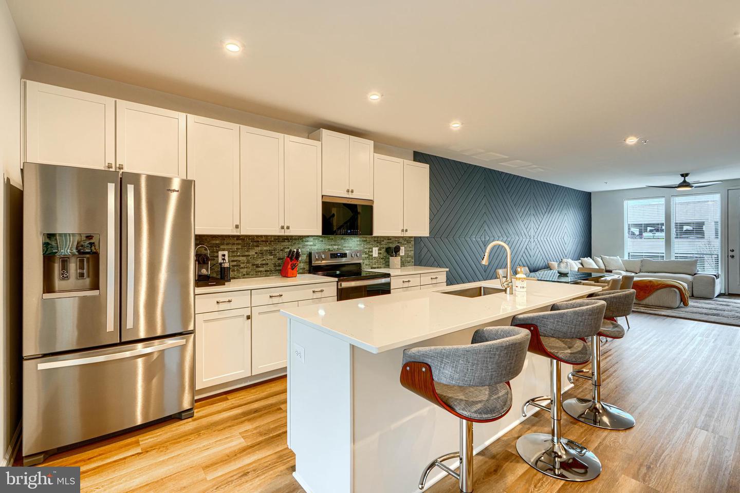 2596 NEABSCO COMMON PL, WOODBRIDGE, Virginia 22191, 3 Bedrooms Bedrooms, ,2 BathroomsBathrooms,Residential,For sale,2596 NEABSCO COMMON PL,VAPW2113698 MLS # VAPW2113698