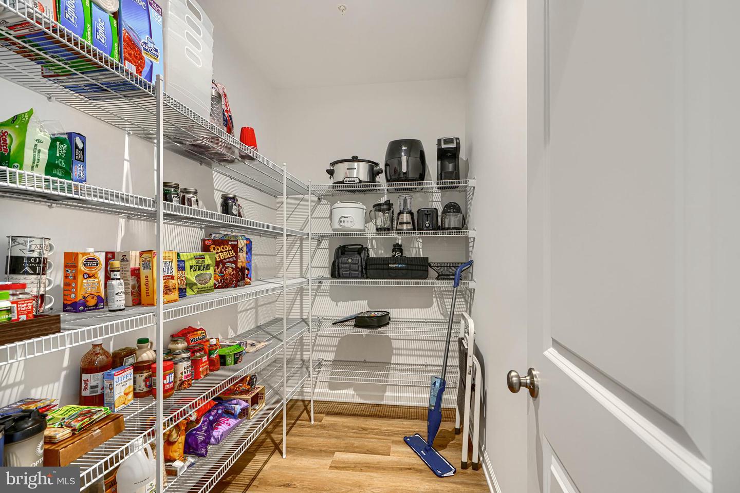 2596 NEABSCO COMMON PL, WOODBRIDGE, Virginia 22191, 3 Bedrooms Bedrooms, ,2 BathroomsBathrooms,Residential,For sale,2596 NEABSCO COMMON PL,VAPW2113698 MLS # VAPW2113698