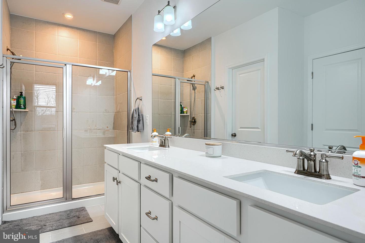 2596 NEABSCO COMMON PL, WOODBRIDGE, Virginia 22191, 3 Bedrooms Bedrooms, ,2 BathroomsBathrooms,Residential,For sale,2596 NEABSCO COMMON PL,VAPW2113698 MLS # VAPW2113698