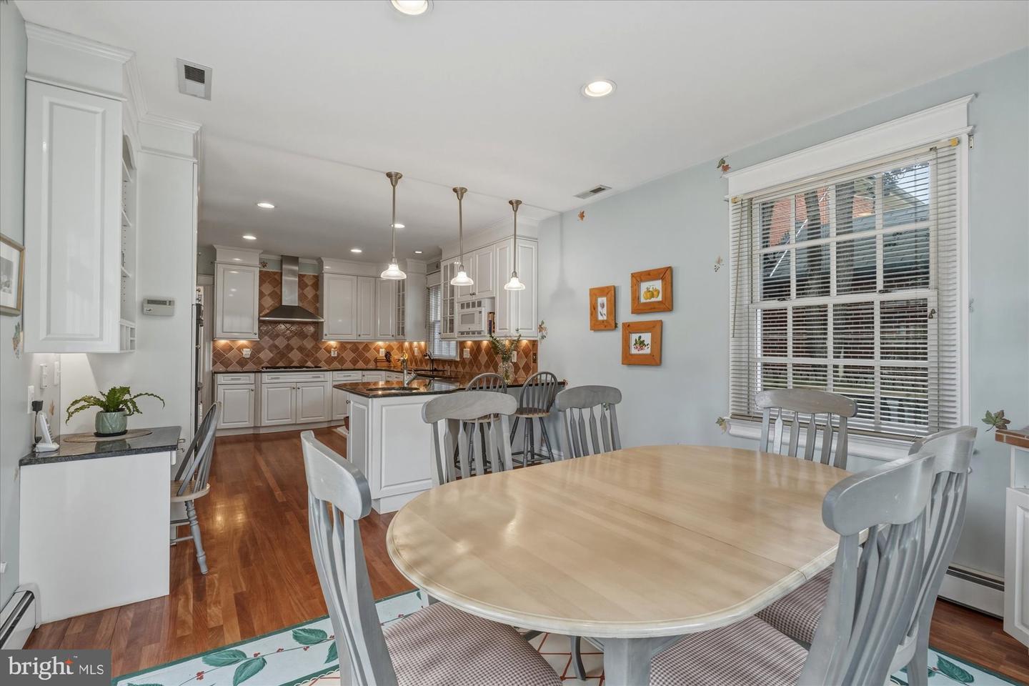 6108 VERNON TERRACE, ALEXANDRIA, Virginia 22307, 6 Bedrooms Bedrooms, 14 Rooms Rooms,4 BathroomsBathrooms,Residential,For sale,6108 VERNON TERRACE,VAFX2293918 MLS # VAFX2293918