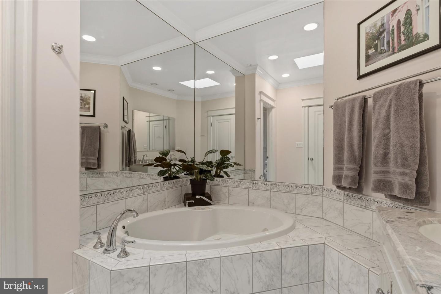 6108 VERNON TERRACE, ALEXANDRIA, Virginia 22307, 6 Bedrooms Bedrooms, 14 Rooms Rooms,4 BathroomsBathrooms,Residential,For sale,6108 VERNON TERRACE,VAFX2293918 MLS # VAFX2293918