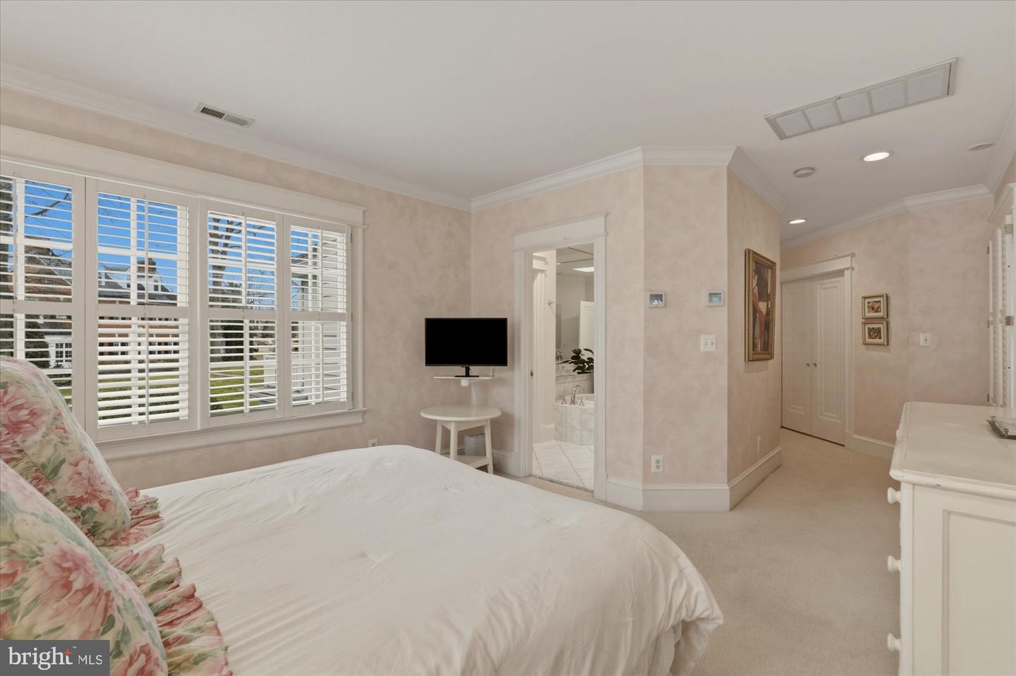 6108 VERNON TERRACE, ALEXANDRIA, Virginia 22307, 6 Bedrooms Bedrooms, 14 Rooms Rooms,4 BathroomsBathrooms,Residential,For sale,6108 VERNON TERRACE,VAFX2293918 MLS # VAFX2293918