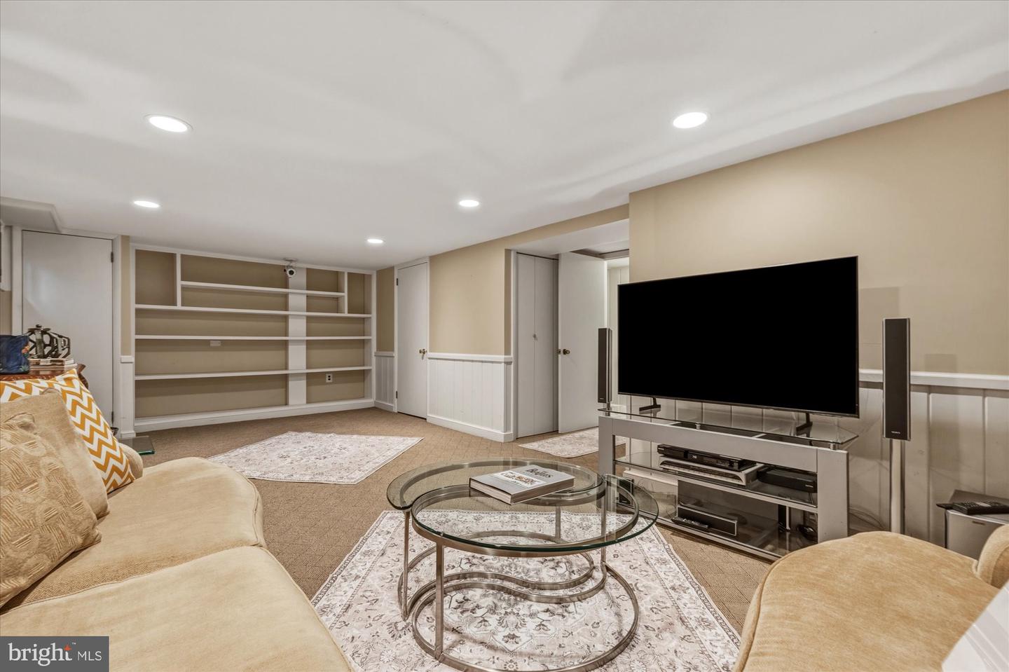 6108 VERNON TERRACE, ALEXANDRIA, Virginia 22307, 6 Bedrooms Bedrooms, 14 Rooms Rooms,4 BathroomsBathrooms,Residential,For sale,6108 VERNON TERRACE,VAFX2293918 MLS # VAFX2293918