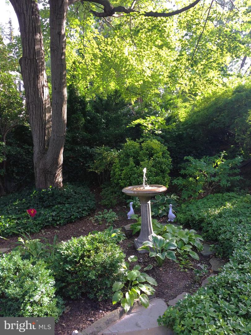 6108 VERNON TERRACE, ALEXANDRIA, Virginia 22307, 6 Bedrooms Bedrooms, 14 Rooms Rooms,4 BathroomsBathrooms,Residential,For sale,6108 VERNON TERRACE,VAFX2293918 MLS # VAFX2293918