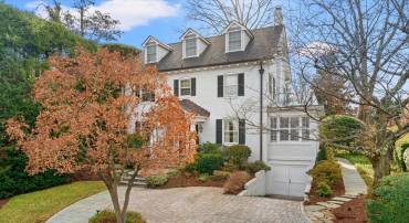 6108 VERNON TERRACE, ALEXANDRIA, Virginia 22307, 6 Bedrooms Bedrooms, 14 Rooms Rooms,4 BathroomsBathrooms,Residential,For sale,6108 VERNON TERRACE,VAFX2293918 MLS # VAFX2293918
