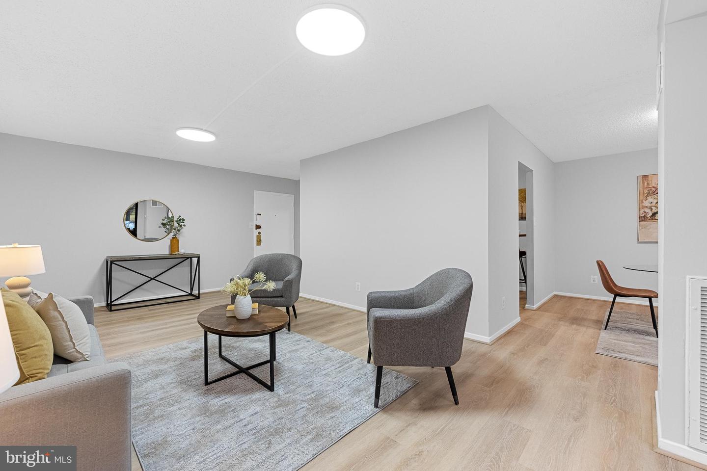 2300 PIMMIT DR #112, FALLS CHURCH, Virginia 22043, 2 Bedrooms Bedrooms, 5 Rooms Rooms,2 BathroomsBathrooms,Residential,For sale,2300 PIMMIT DR #112,VAFX2293936 MLS # VAFX2293936