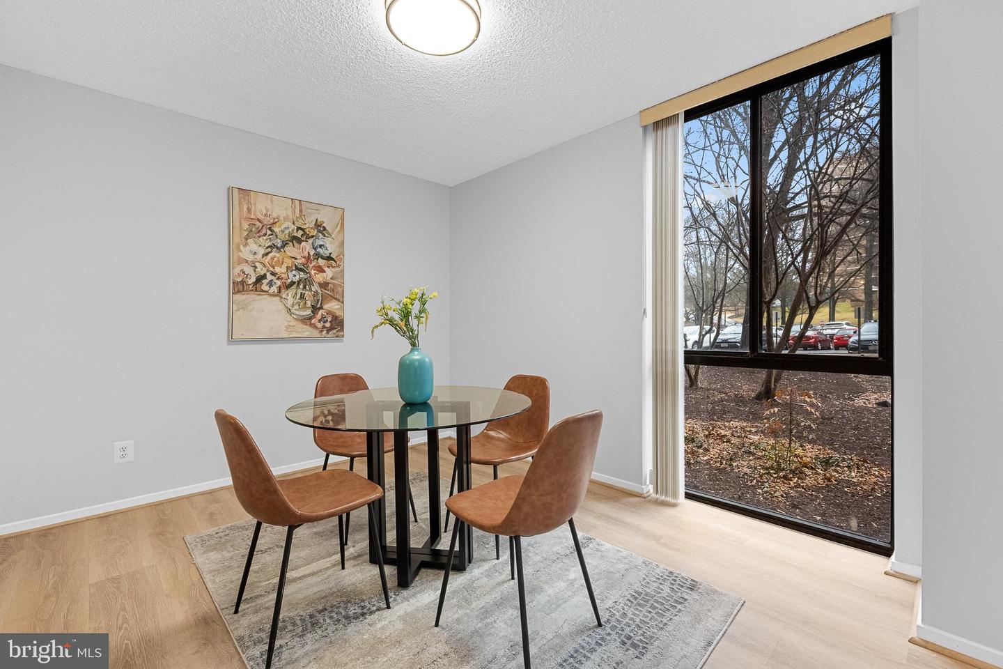 2300 PIMMIT DR #112, FALLS CHURCH, Virginia 22043, 2 Bedrooms Bedrooms, 5 Rooms Rooms,2 BathroomsBathrooms,Residential,For sale,2300 PIMMIT DR #112,VAFX2293936 MLS # VAFX2293936