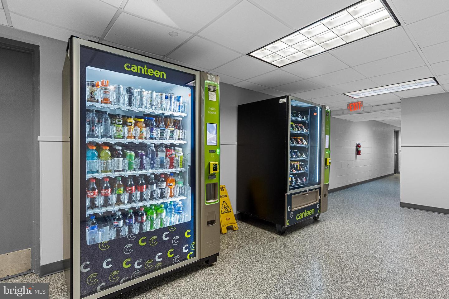 2300 PIMMIT DR #112, FALLS CHURCH, Virginia 22043, 2 Bedrooms Bedrooms, 5 Rooms Rooms,2 BathroomsBathrooms,Residential,For sale,2300 PIMMIT DR #112,VAFX2293936 MLS # VAFX2293936