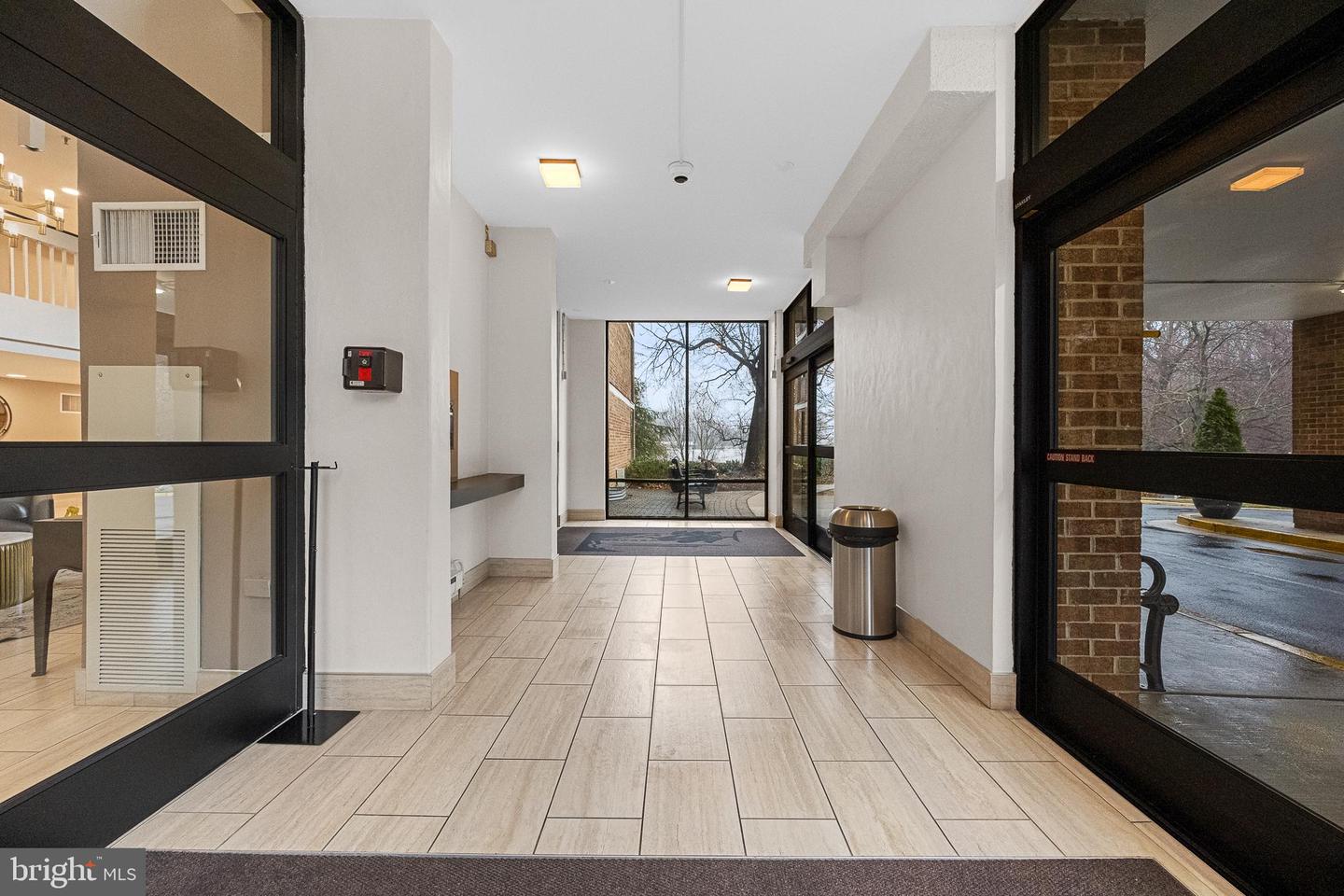 2300 PIMMIT DR #112, FALLS CHURCH, Virginia 22043, 2 Bedrooms Bedrooms, 5 Rooms Rooms,2 BathroomsBathrooms,Residential,For sale,2300 PIMMIT DR #112,VAFX2293936 MLS # VAFX2293936