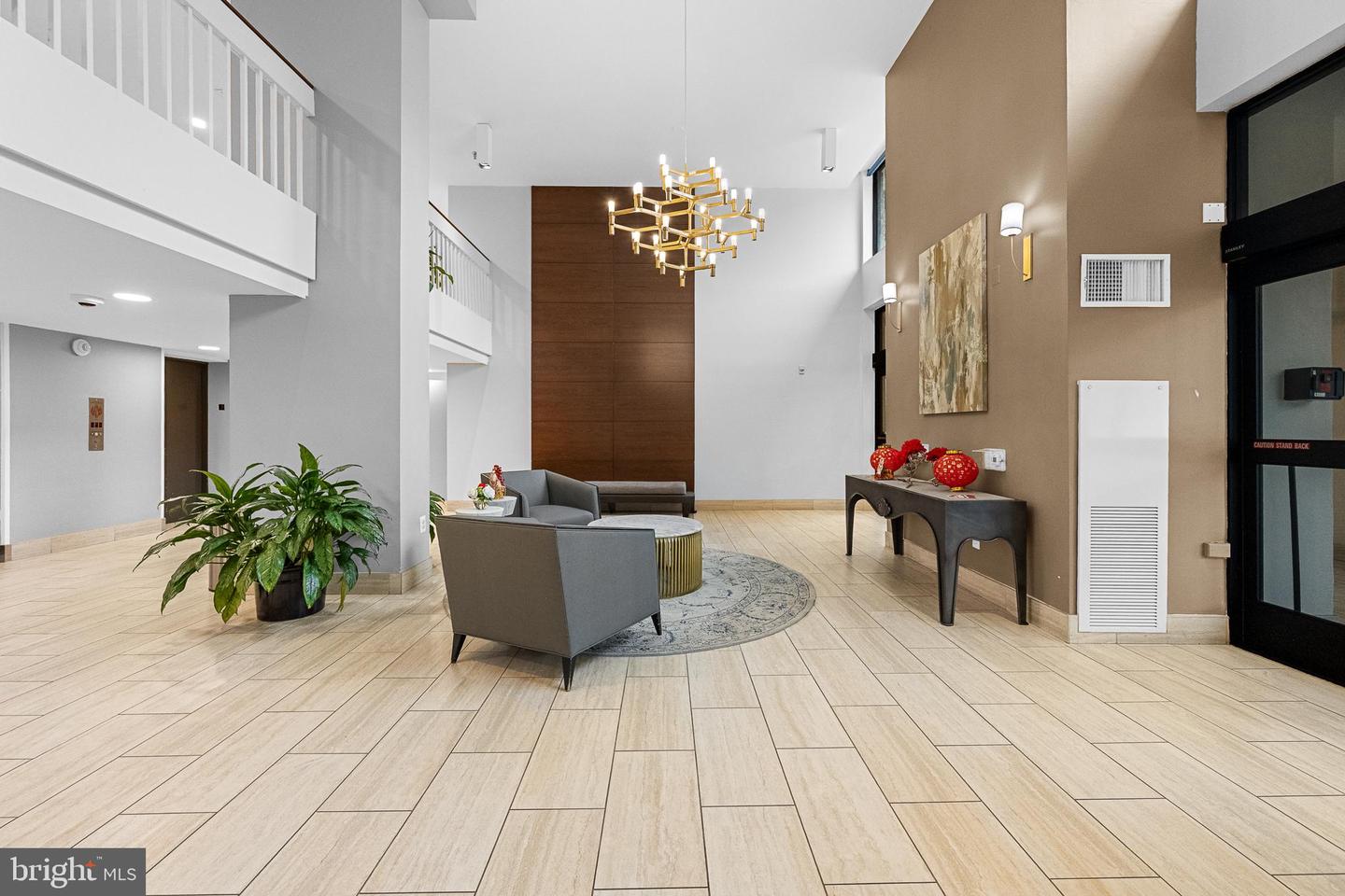 2300 PIMMIT DR #112, FALLS CHURCH, Virginia 22043, 2 Bedrooms Bedrooms, 5 Rooms Rooms,2 BathroomsBathrooms,Residential,For sale,2300 PIMMIT DR #112,VAFX2293936 MLS # VAFX2293936