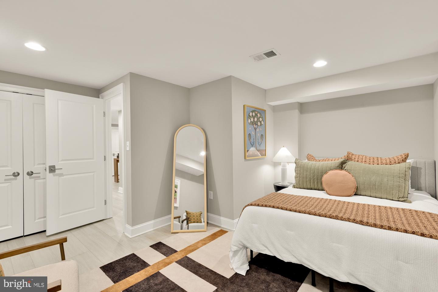 2907 7TH ST NE, WASHINGTON, District Of Columbia 20017, 4 Bedrooms Bedrooms, ,3 BathroomsBathrooms,Residential,For sale,2907 7TH ST NE,DCDC2248824 MLS # DCDC2248824