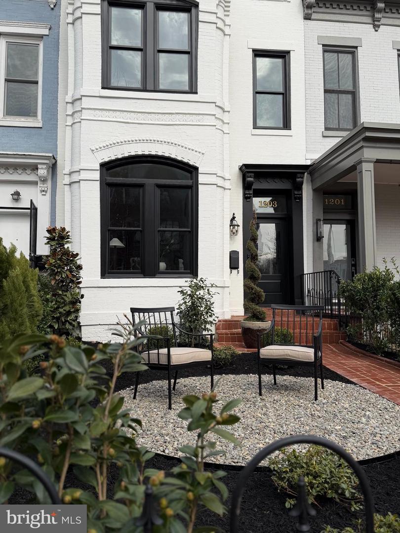 1203 T ST NW, WASHINGTON, District Of Columbia 20009, 4 Bedrooms Bedrooms, ,3 BathroomsBathrooms,Residential,For sale,1203 T ST NW,DCDC2248858 MLS # DCDC2248858