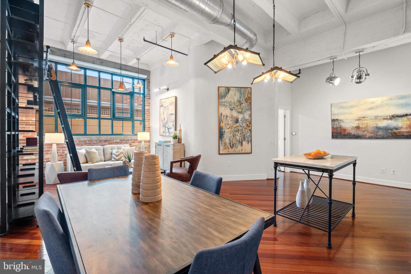 1701 KALORAMA RD NW #207, WASHINGTON, District Of Columbia 20009, 2 Bedrooms Bedrooms, ,1 BathroomBathrooms,Residential,For sale,1701 KALORAMA RD NW #207,DCDC2248926 MLS # DCDC2248926