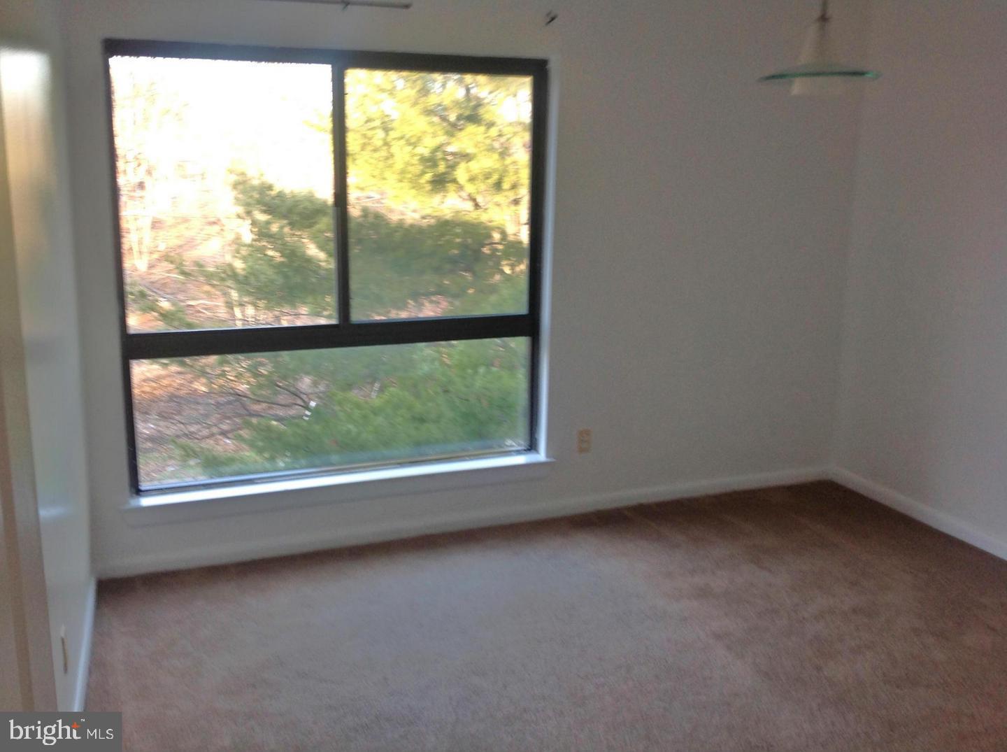 1631 GAINESVILLE ST SE #301, WASHINGTON, District Of Columbia 20020, 2 Bedrooms Bedrooms, ,1 BathroomBathrooms,Residential,For sale,1631 GAINESVILLE ST SE #301,DCDC2248932 MLS # DCDC2248932