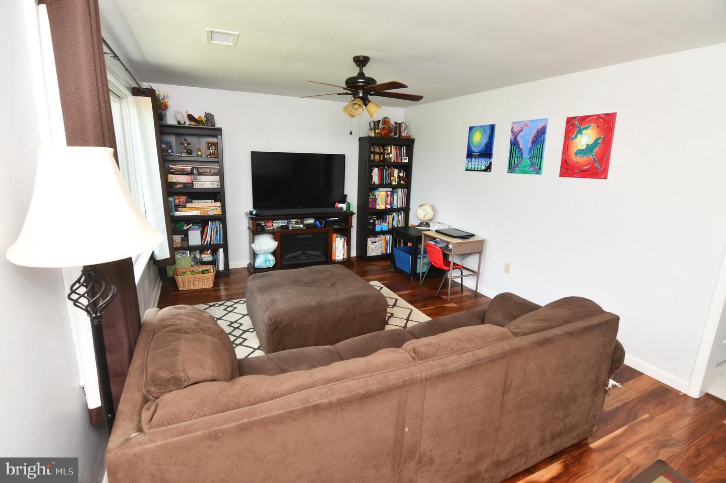 114 GREEN PARK DR, WINCHESTER, Virginia 22602, 3 Bedrooms Bedrooms, ,1 BathroomBathrooms,Residential,For sale,114 GREEN PARK DR,VAFV2039950 MLS # VAFV2039950