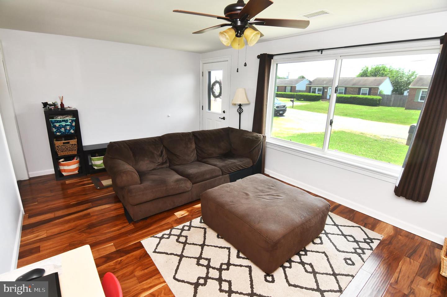 114 GREEN PARK DR, WINCHESTER, Virginia 22602, 3 Bedrooms Bedrooms, ,1 BathroomBathrooms,Residential,For sale,114 GREEN PARK DR,VAFV2039950 MLS # VAFV2039950