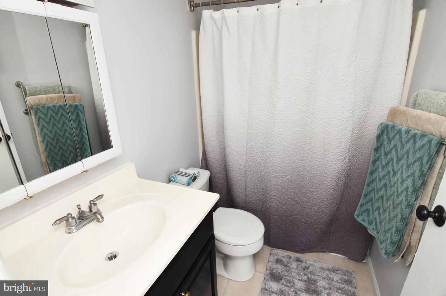 114 GREEN PARK DR, WINCHESTER, Virginia 22602, 3 Bedrooms Bedrooms, ,1 BathroomBathrooms,Residential,For sale,114 GREEN PARK DR,VAFV2039950 MLS # VAFV2039950