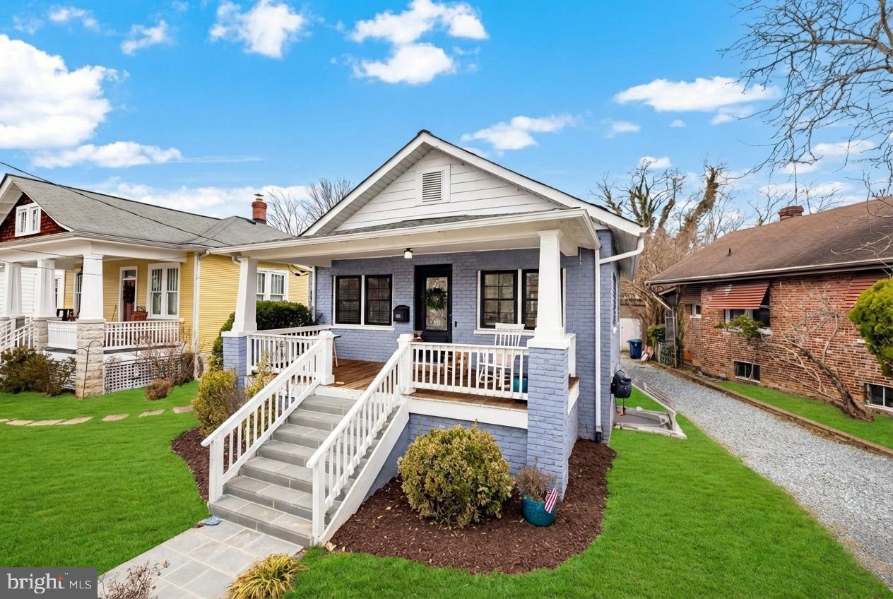 2205 E RANDOLPH AVE, ALEXANDRIA, Virginia 22301, 3 Bedrooms Bedrooms, ,2 BathroomsBathrooms,Residential,For sale,2205 E RANDOLPH AVE,VAAX2054788 MLS # VAAX2054788