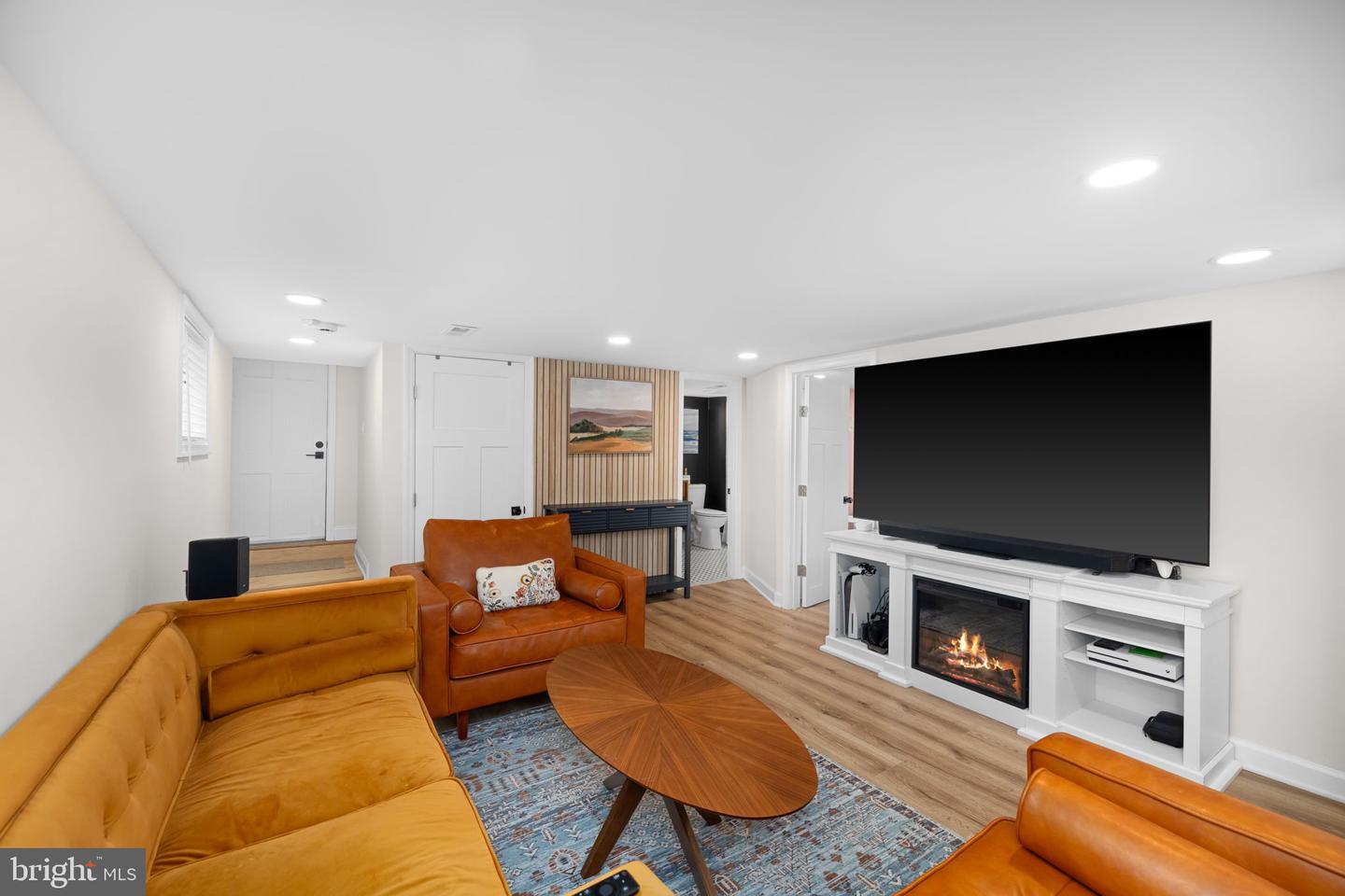 2205 E RANDOLPH AVE, ALEXANDRIA, Virginia 22301, 3 Bedrooms Bedrooms, ,2 BathroomsBathrooms,Residential,For sale,2205 E RANDOLPH AVE,VAAX2054788 MLS # VAAX2054788