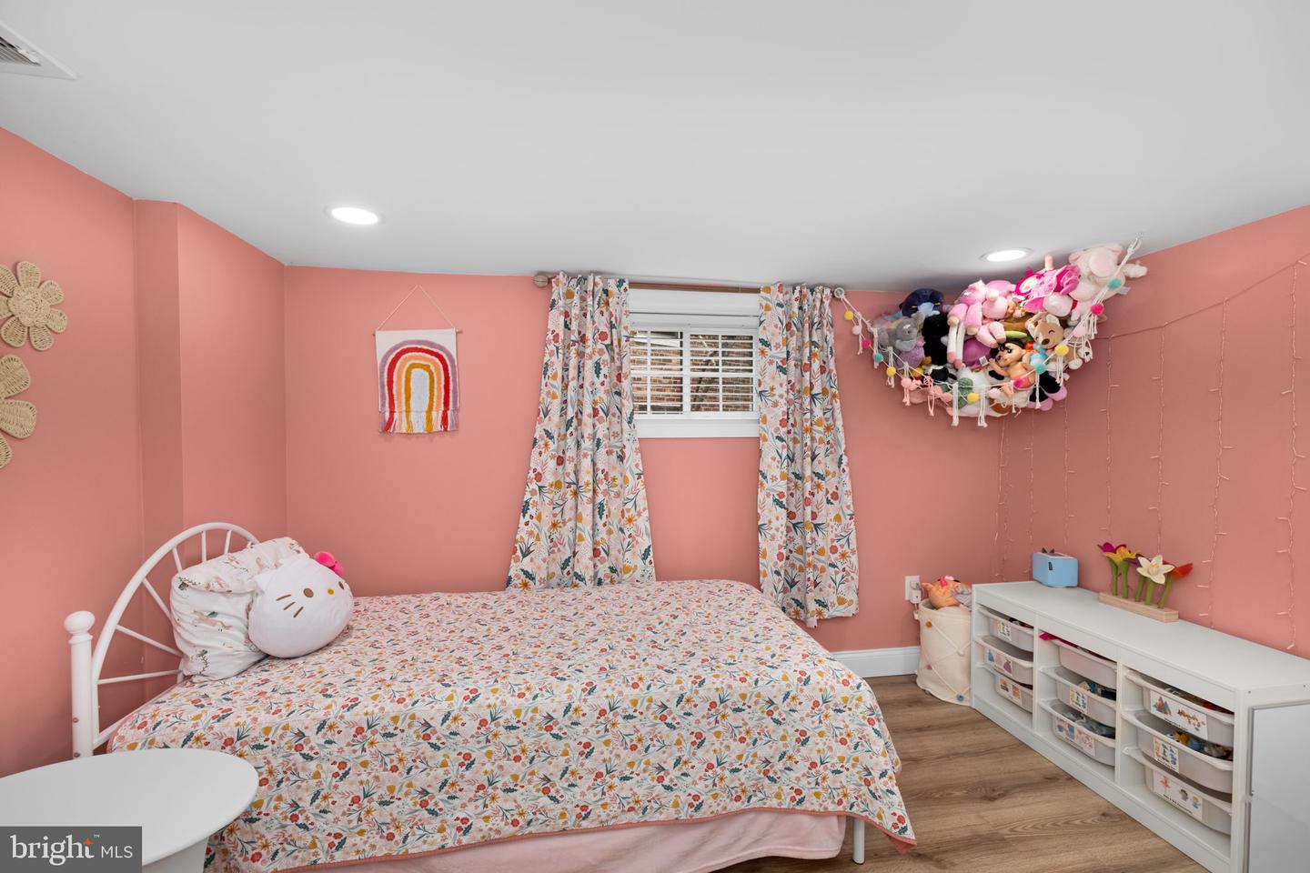 2205 E RANDOLPH AVE, ALEXANDRIA, Virginia 22301, 3 Bedrooms Bedrooms, ,2 BathroomsBathrooms,Residential,For sale,2205 E RANDOLPH AVE,VAAX2054788 MLS # VAAX2054788