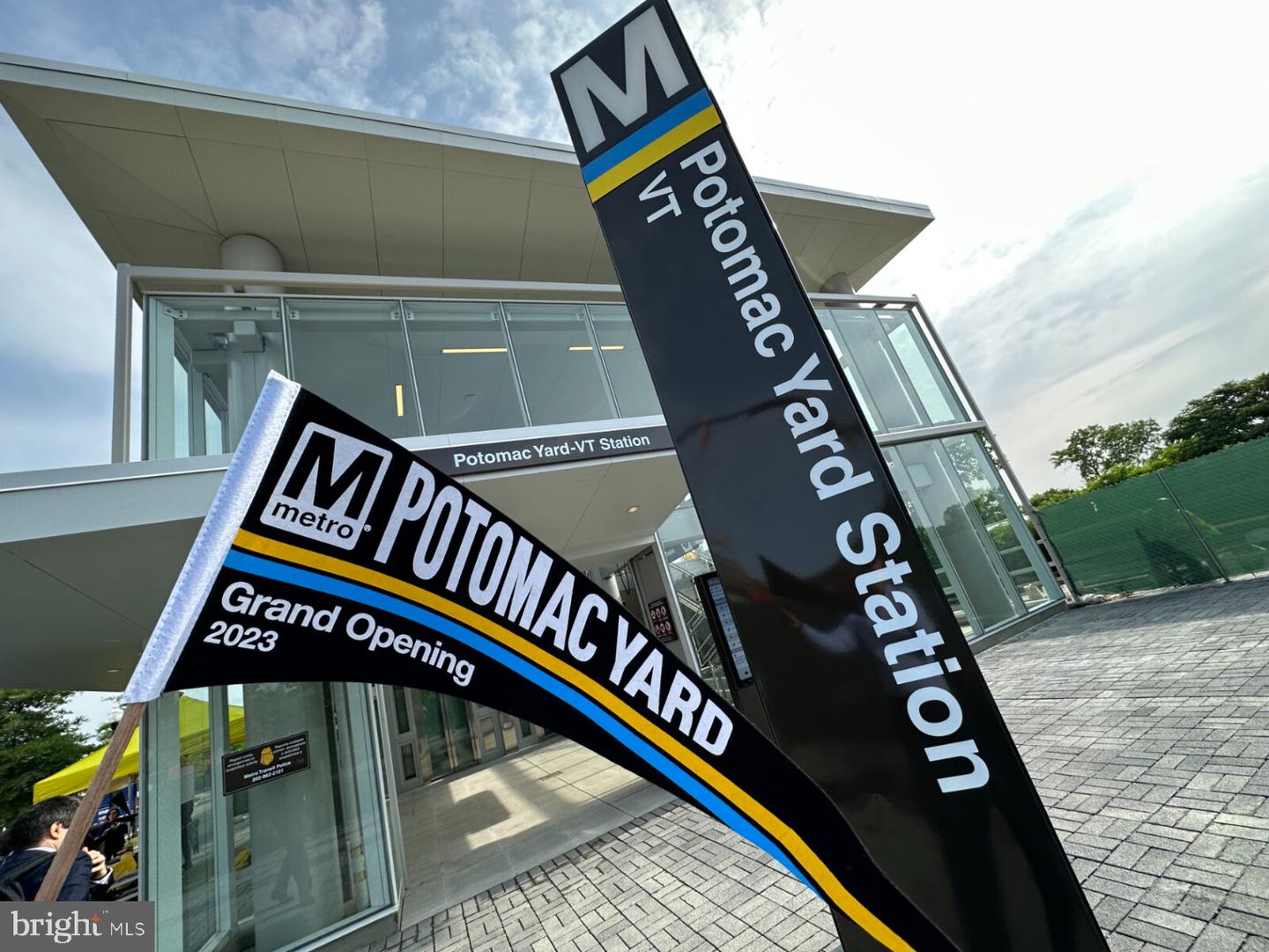 2205 E RANDOLPH AVE, ALEXANDRIA, Virginia 22301, 3 Bedrooms Bedrooms, ,2 BathroomsBathrooms,Residential,For sale,2205 E RANDOLPH AVE,VAAX2054788 MLS # VAAX2054788