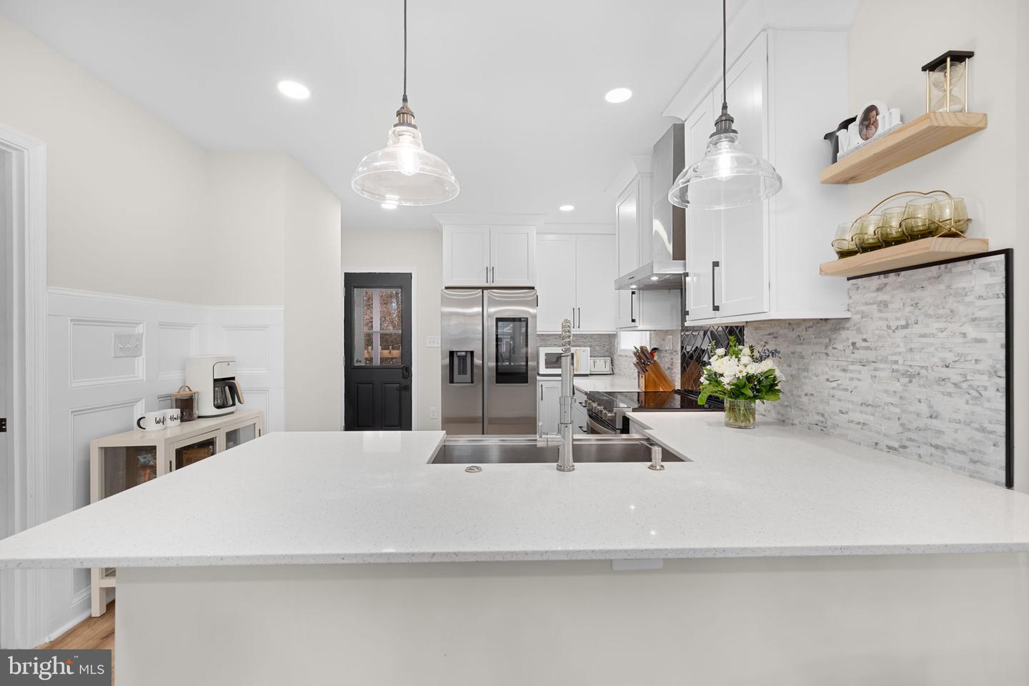 2205 E RANDOLPH AVE, ALEXANDRIA, Virginia 22301, 3 Bedrooms Bedrooms, ,2 BathroomsBathrooms,Residential,For sale,2205 E RANDOLPH AVE,VAAX2054788 MLS # VAAX2054788