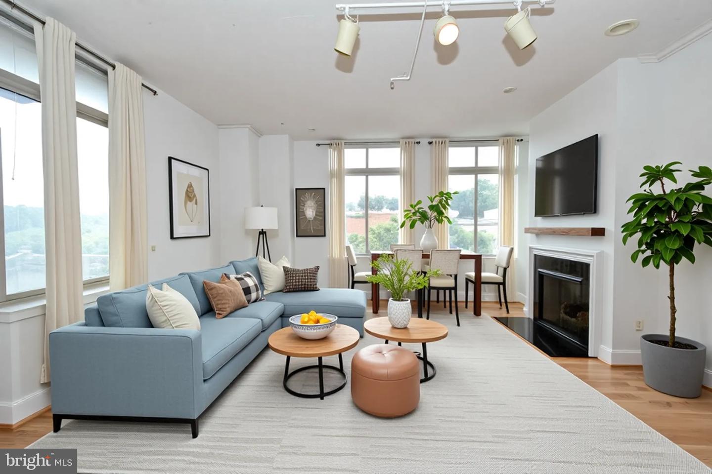 4490 MARKET COMMONS DR #302, FAIRFAX, Virginia 22033, 2 Bedrooms Bedrooms, ,2 BathroomsBathrooms,Residential,For sale,4490 MARKET COMMONS DR #302,VAFX2293868 MLS # VAFX2293868