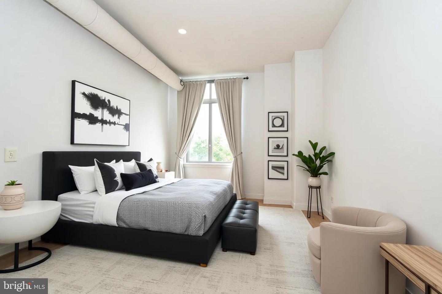 4490 MARKET COMMONS DR #302, FAIRFAX, Virginia 22033, 2 Bedrooms Bedrooms, ,2 BathroomsBathrooms,Residential,For sale,4490 MARKET COMMONS DR #302,VAFX2293868 MLS # VAFX2293868