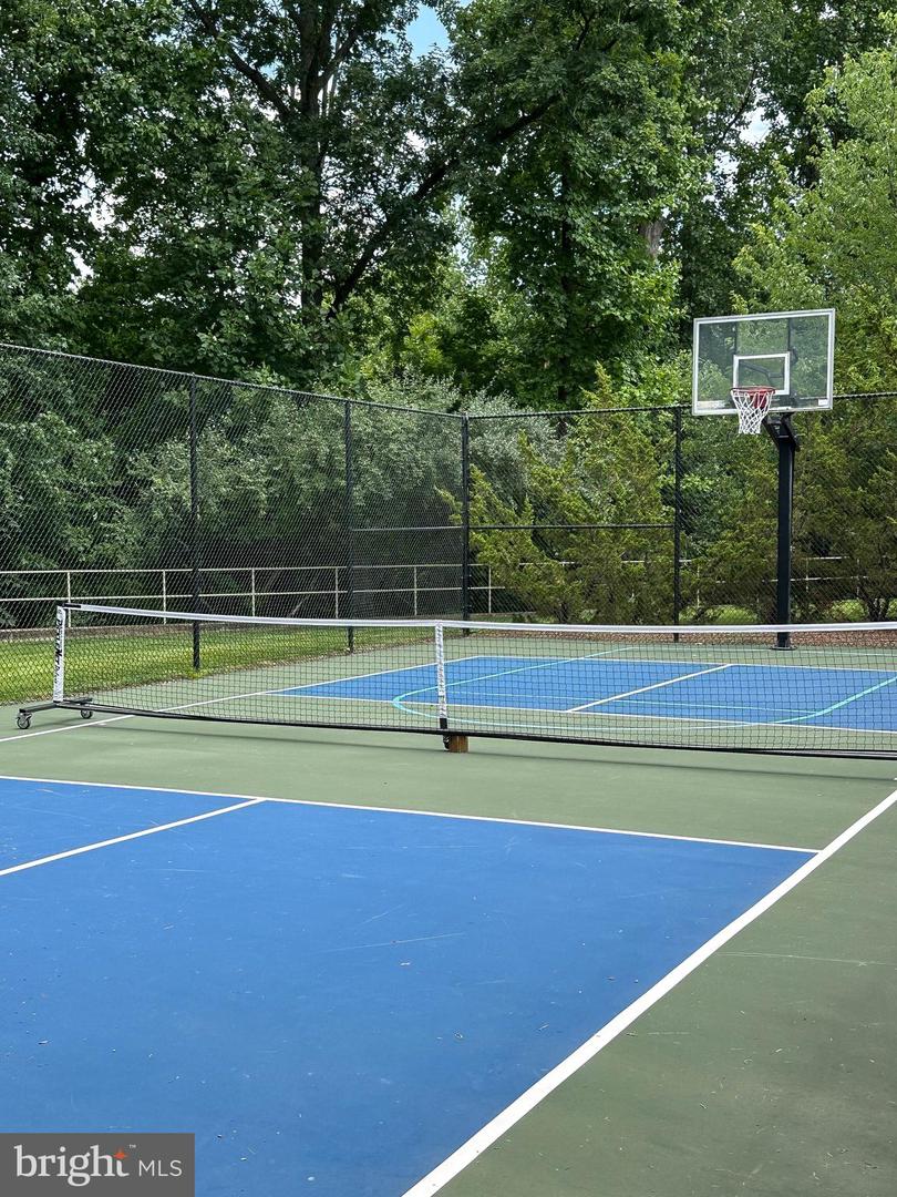 4490 MARKET COMMONS DR #302, FAIRFAX, Virginia 22033, 2 Bedrooms Bedrooms, ,2 BathroomsBathrooms,Residential,For sale,4490 MARKET COMMONS DR #302,VAFX2293868 MLS # VAFX2293868