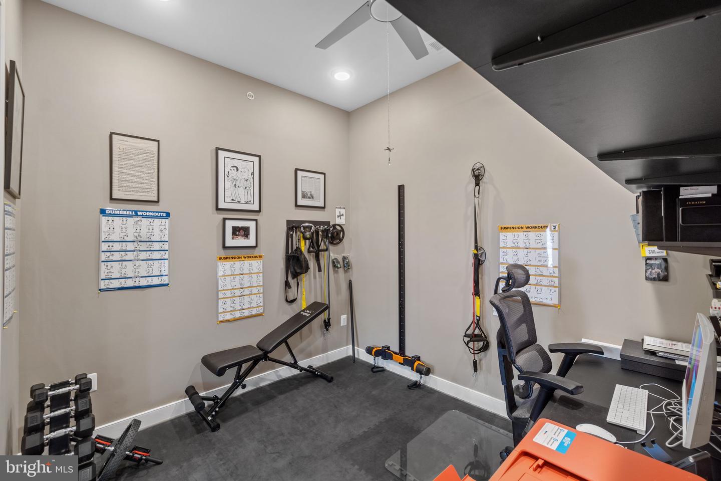 5 STATIONMASTER ST SE #400, LEESBURG, Virginia 20175, 2 Bedrooms Bedrooms, ,2 BathroomsBathrooms,Residential,For sale,5 STATIONMASTER ST SE #400,VALO2117286 MLS # VALO2117286