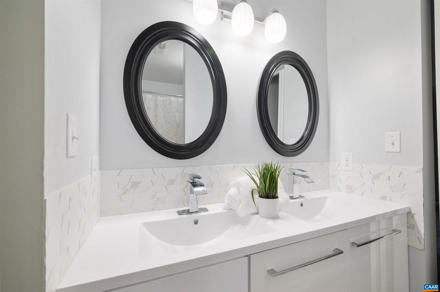 345 REDHAWK TRL, CHARLOTTESVILLE, Virginia 22903, 4 Bedrooms Bedrooms, ,2 BathroomsBathrooms,Residential,For sale,345 REDHAWK TRL,673912 MLS # 673912