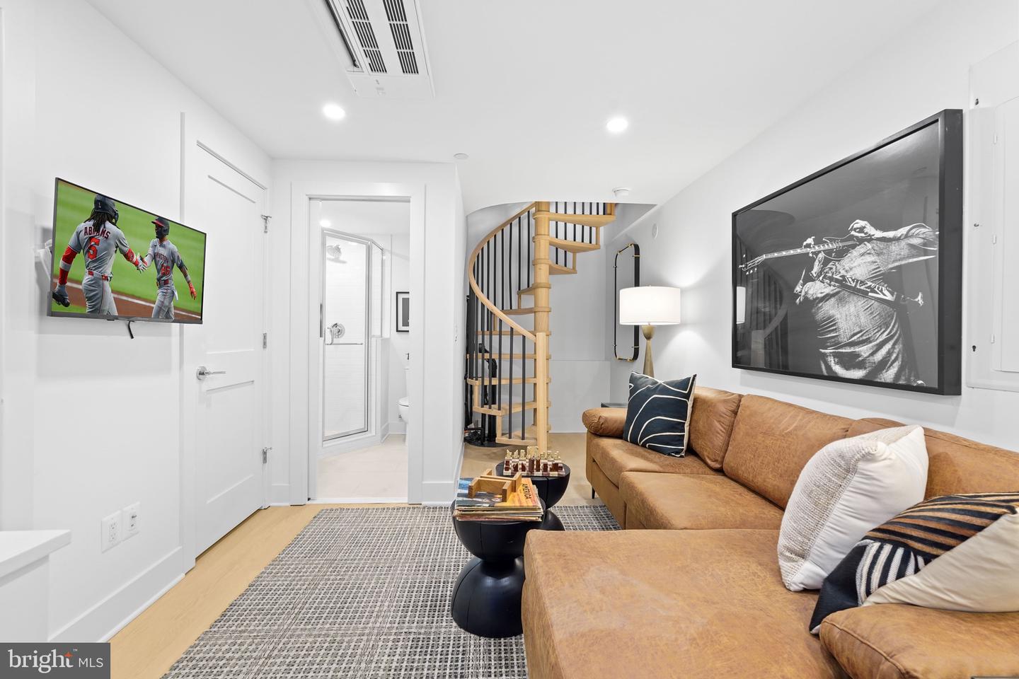 1235 W ST NW #B, WASHINGTON, District Of Columbia 20009, 2 Bedrooms Bedrooms, ,2 BathroomsBathrooms,Residential,For sale,1235 W ST NW #B,DCDC2248786 MLS # DCDC2248786