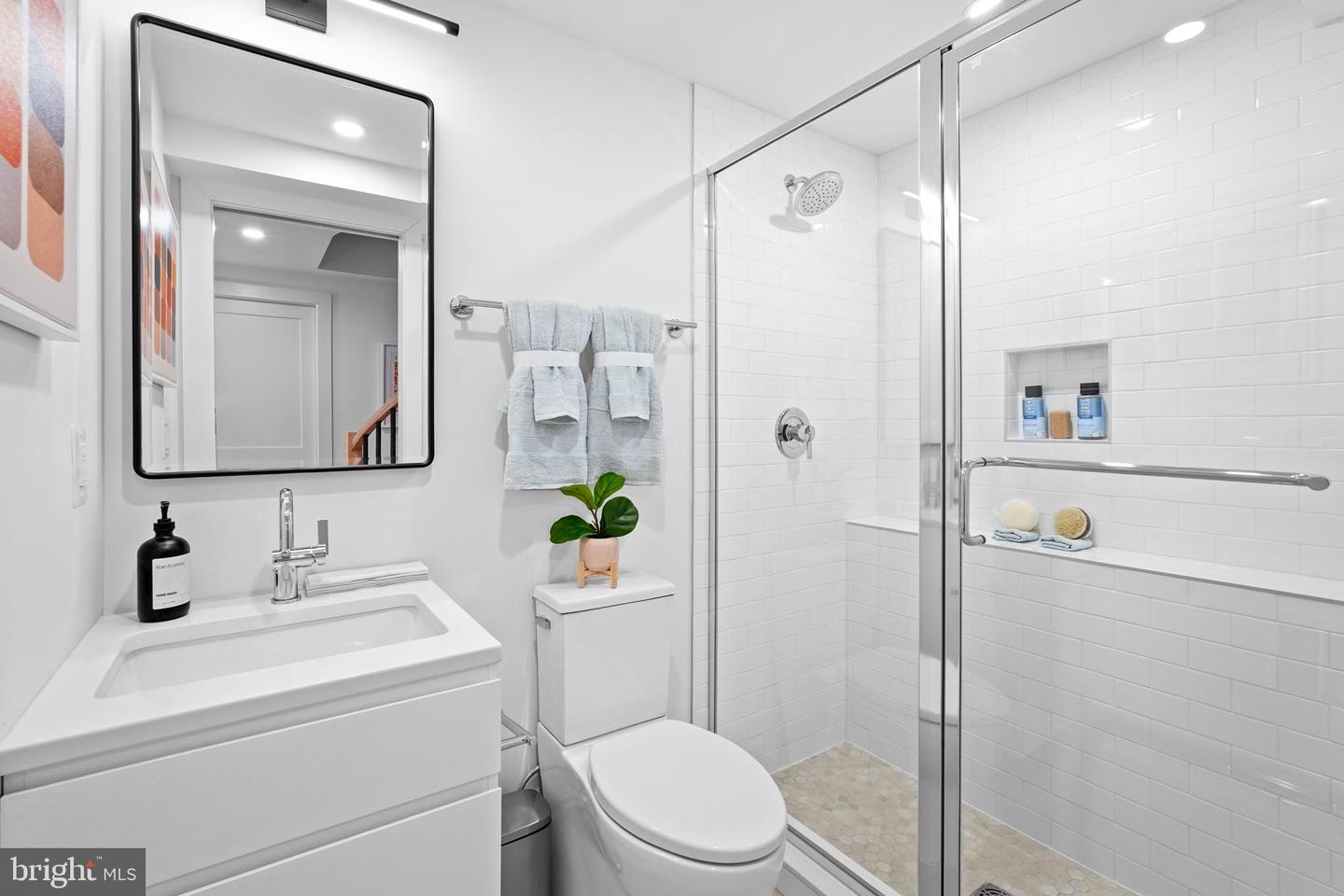 1235 W ST NW #A, WASHINGTON, District Of Columbia 20009, 2 Bedrooms Bedrooms, ,2 BathroomsBathrooms,Residential,For sale,1235 W ST NW #A,DCDC2248786 MLS # DCDC2248786