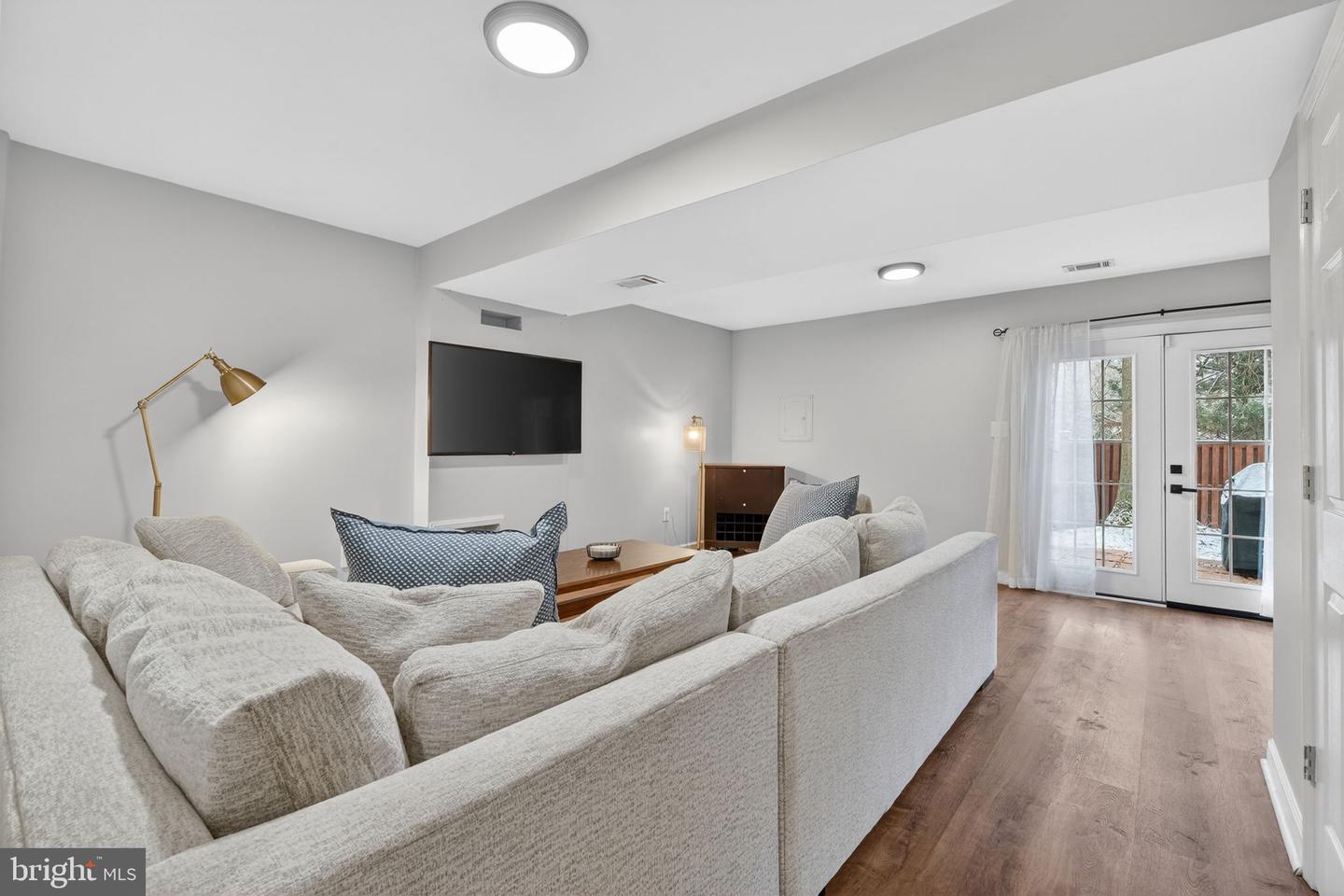 5769 HERITAGE HILL DR, ALEXANDRIA, Virginia 22310, 3 Bedrooms Bedrooms, ,2 BathroomsBathrooms,Residential,For sale,5769 HERITAGE HILL DR,VAFX2293966 MLS # VAFX2293966