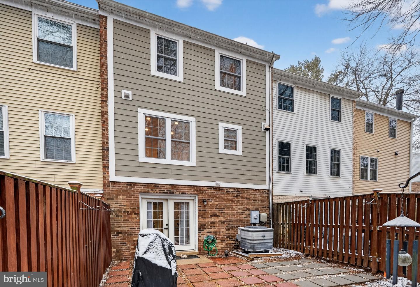 5769 HERITAGE HILL DR, ALEXANDRIA, Virginia 22310, 3 Bedrooms Bedrooms, ,2 BathroomsBathrooms,Residential,For sale,5769 HERITAGE HILL DR,VAFX2293966 MLS # VAFX2293966