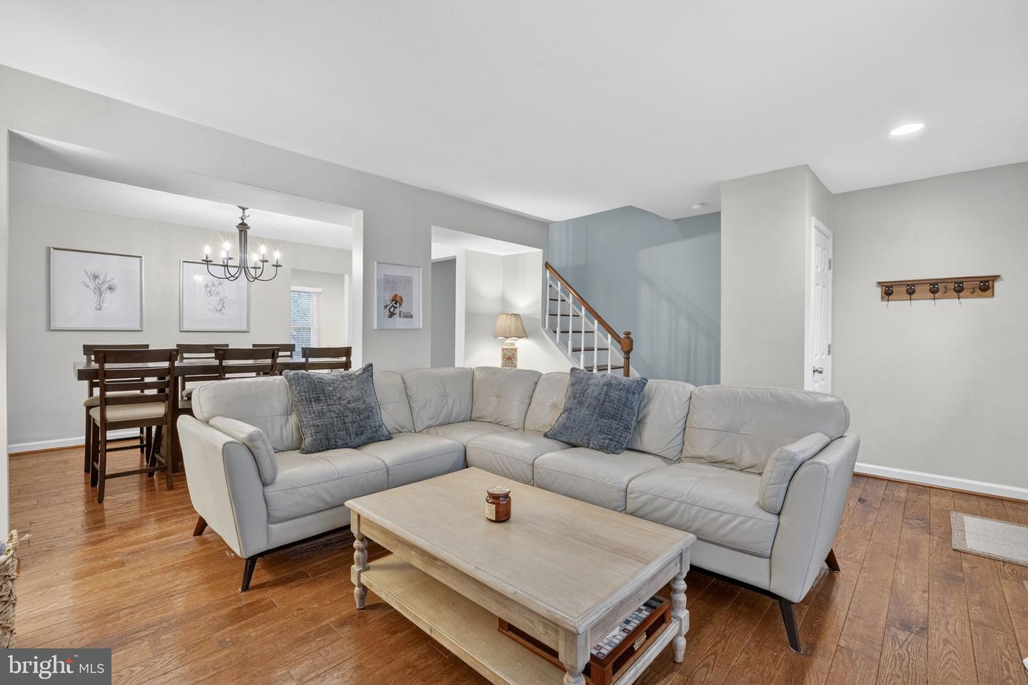 5769 HERITAGE HILL DR, ALEXANDRIA, Virginia 22310, 3 Bedrooms Bedrooms, ,2 BathroomsBathrooms,Residential,For sale,5769 HERITAGE HILL DR,VAFX2293966 MLS # VAFX2293966