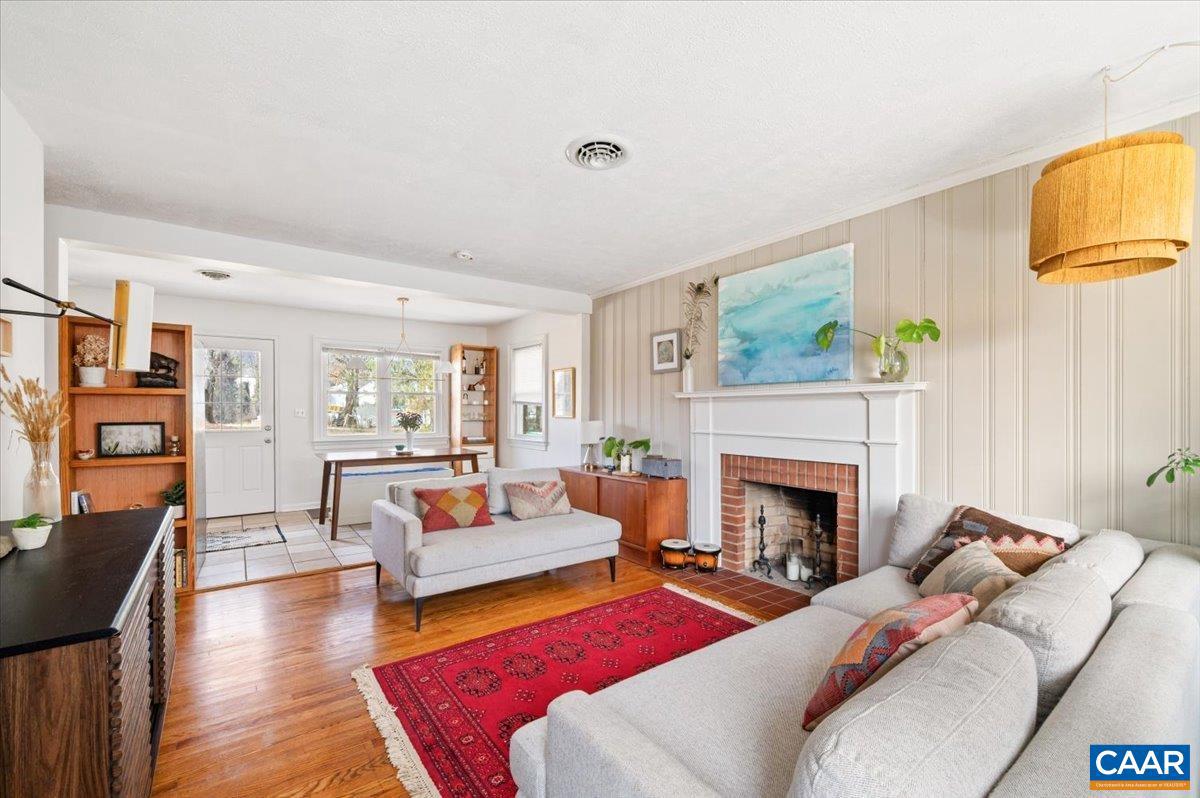 119 STRIBLING AVE, CHARLOTTESVILLE, Virginia 22901, 4 Bedrooms Bedrooms, ,2 BathroomsBathrooms,Residential,For sale,119 STRIBLING AVE,673932 MLS # 673932