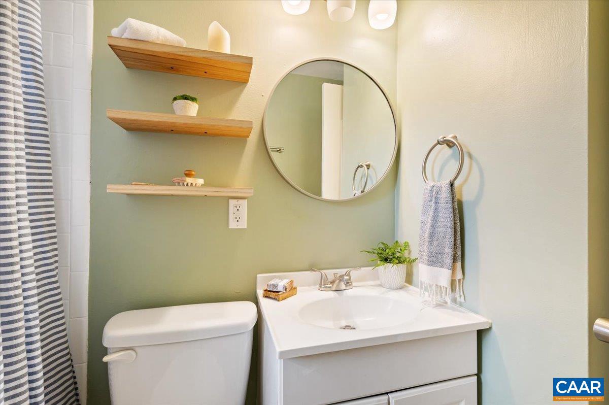 119 STRIBLING AVE, CHARLOTTESVILLE, Virginia 22901, 4 Bedrooms Bedrooms, ,2 BathroomsBathrooms,Residential,For sale,119 STRIBLING AVE,673932 MLS # 673932