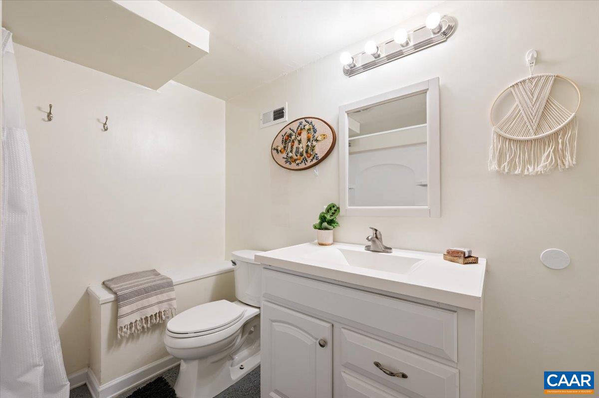 119 STRIBLING AVE, CHARLOTTESVILLE, Virginia 22901, 4 Bedrooms Bedrooms, ,2 BathroomsBathrooms,Residential,For sale,119 STRIBLING AVE,673932 MLS # 673932