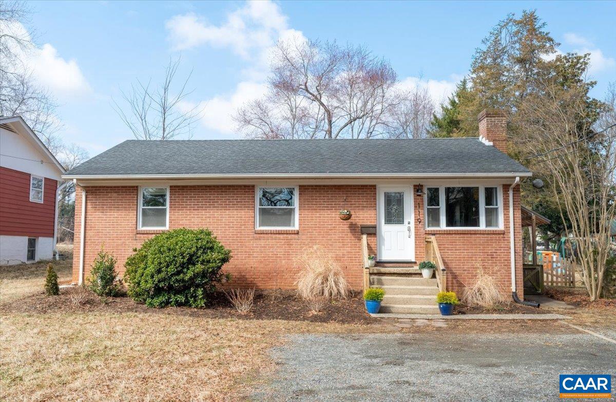 119 STRIBLING AVE, CHARLOTTESVILLE, Virginia 22901, 4 Bedrooms Bedrooms, ,2 BathroomsBathrooms,Residential,For sale,119 STRIBLING AVE,673932 MLS # 673932