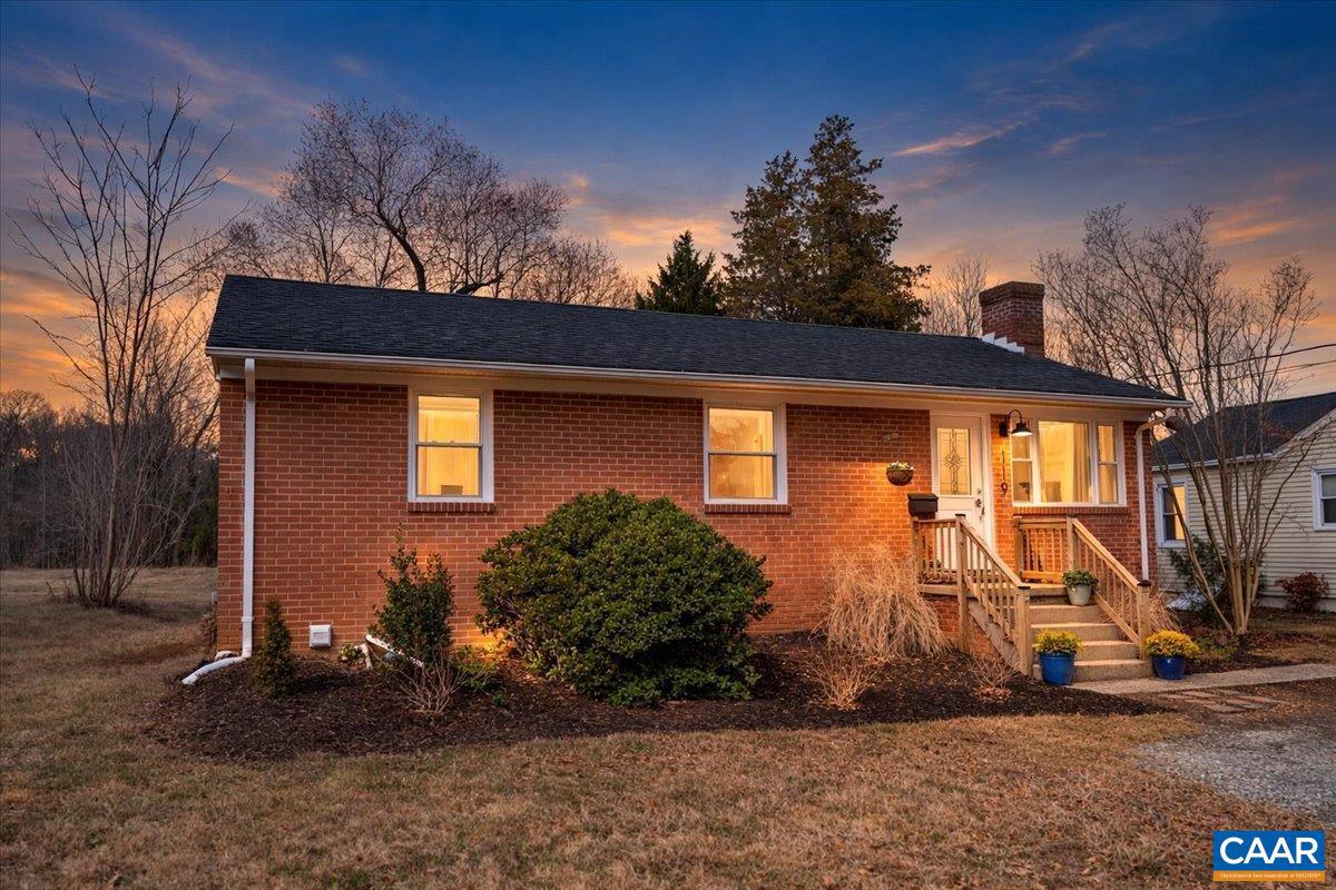 119 STRIBLING AVE, CHARLOTTESVILLE, Virginia 22901, 4 Bedrooms Bedrooms, ,2 BathroomsBathrooms,Residential,For sale,119 STRIBLING AVE,673932 MLS # 673932