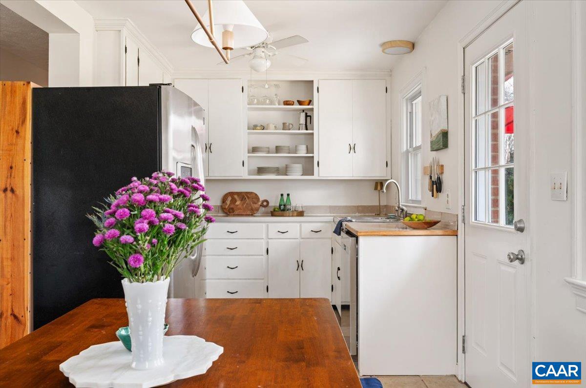 119 STRIBLING AVE, CHARLOTTESVILLE, Virginia 22901, 4 Bedrooms Bedrooms, ,2 BathroomsBathrooms,Residential,For sale,119 STRIBLING AVE,673932 MLS # 673932